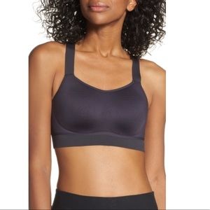 Nike Breathe Medium Sports Bra